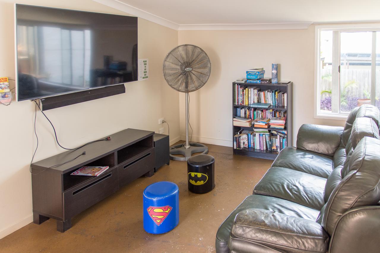 Joe'S Place Backpackers Hostel Brisbane Exterior photo